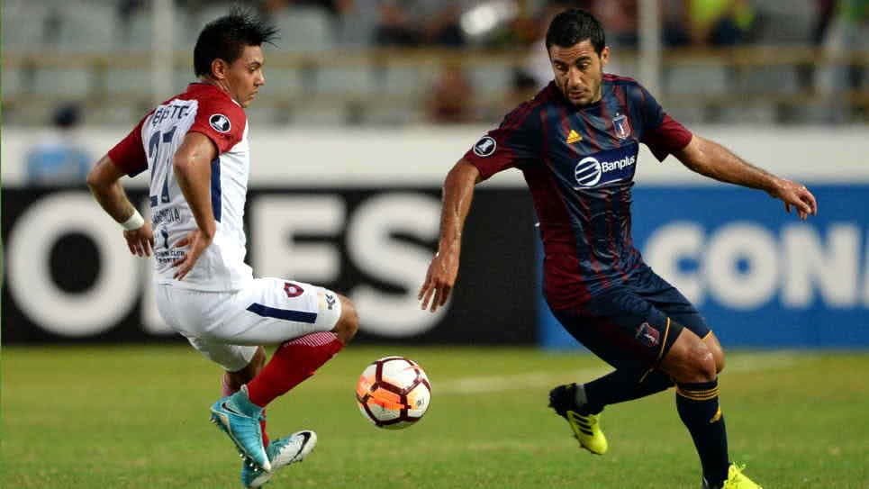 Juan Leandro 'Chicho' Vogliotti en acción como jugador (2)